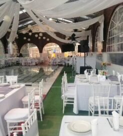 Salon y jardin Acopilco